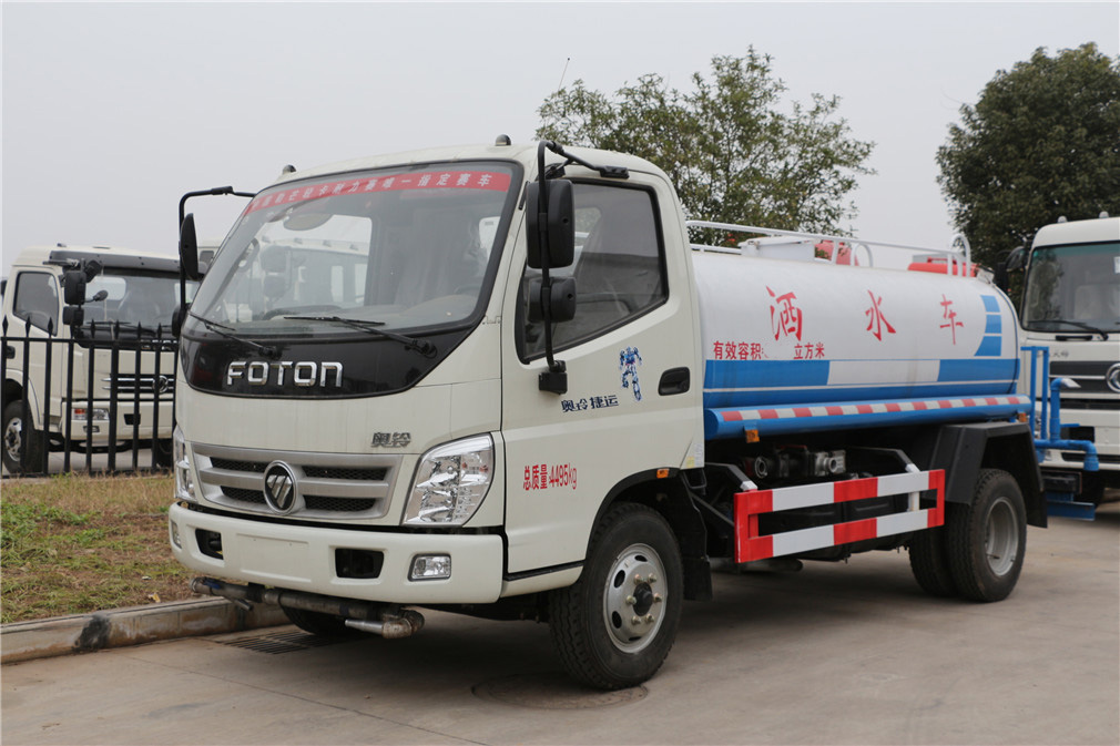 福田時(shí)代（5方）灑水車(chē)