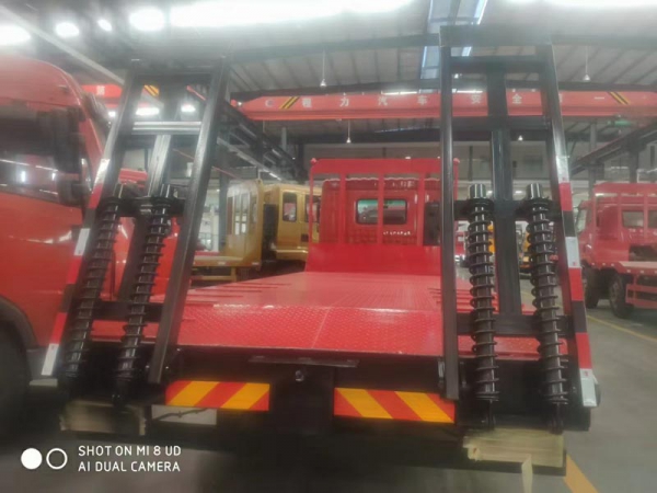 （國六）湖北大運(yùn)G6黃牌平板車