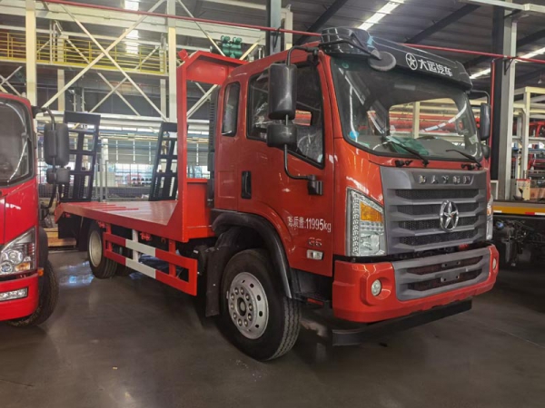 （國六）湖北大運(yùn)G6黃牌平板車