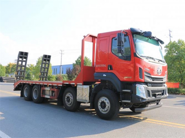 （國六）柳汽前四后八平板運(yùn)輸車