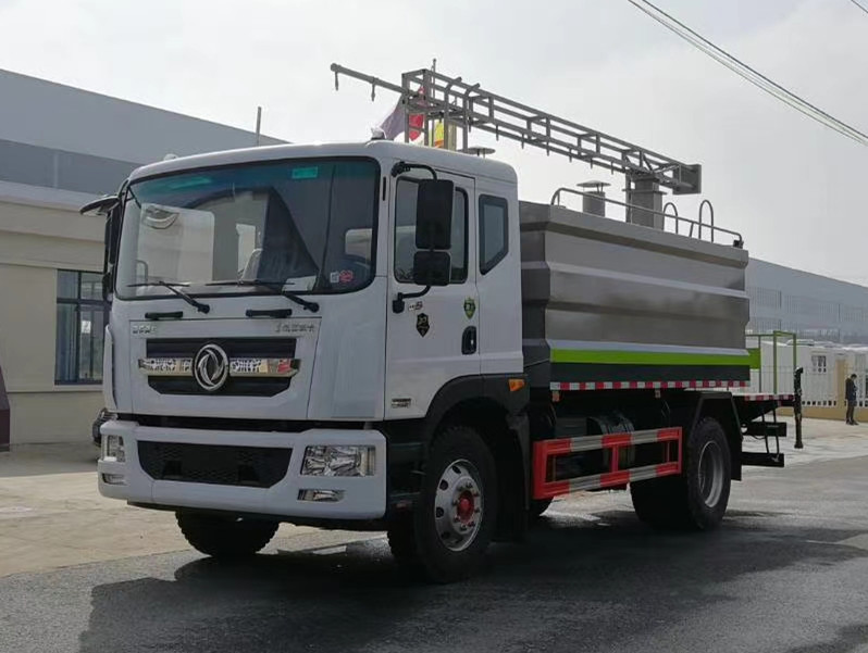 東風(fēng)D9鐵路噴霧抑塵車(chē)