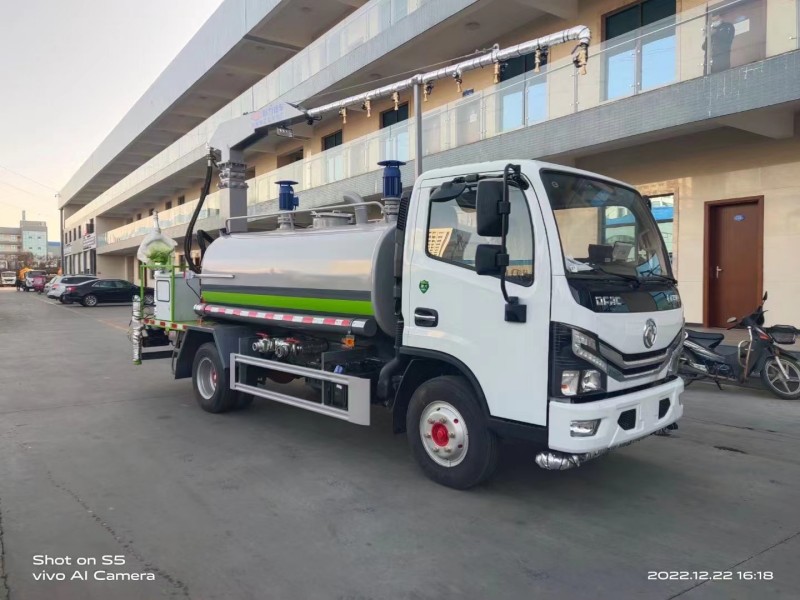 東風(fēng)5噸鐵路抑塵車(chē)